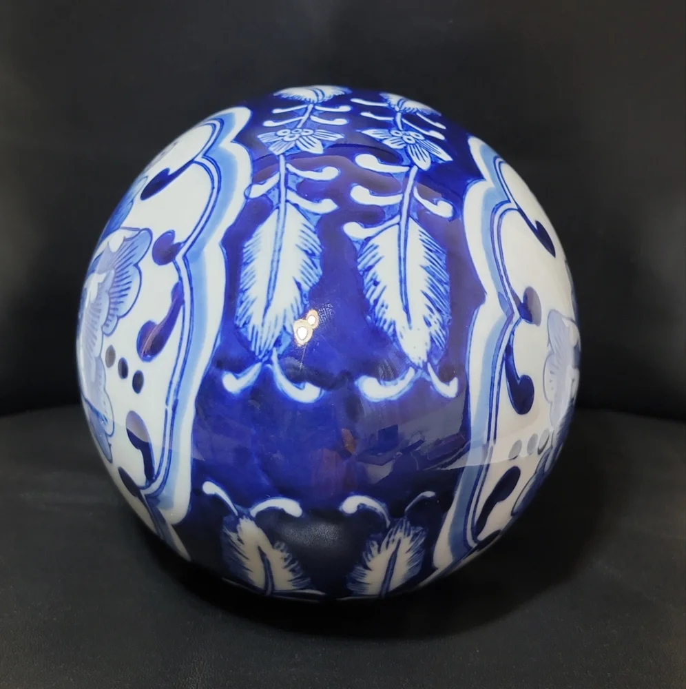 Cobalt Blue & White Chinoiserie Large 3D Egg Shape Ceramic Pottery ~ 8 inches H - Picture 11 of 17